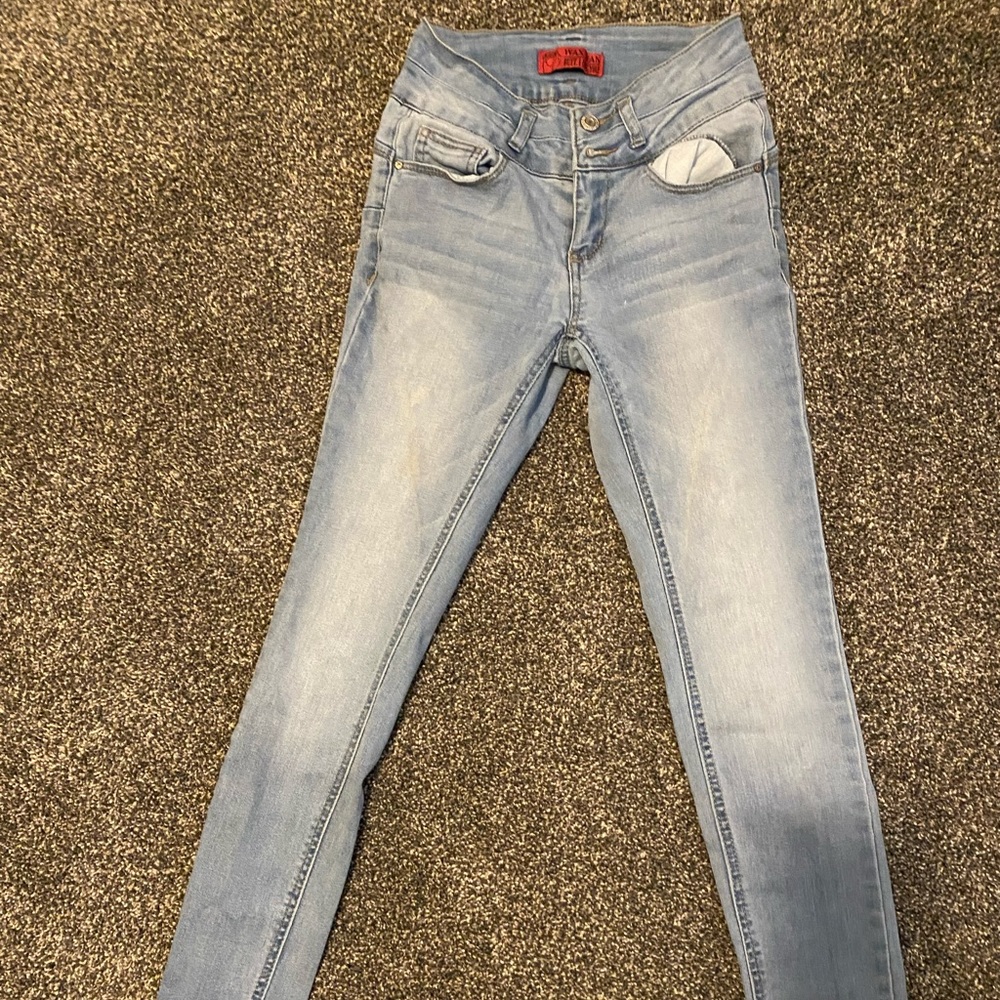 Light Wash Skinny Jeans
